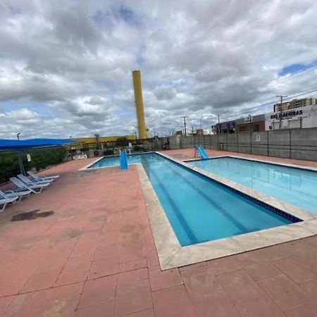 Apto Para Ate 4 Pessoas,Otima Localizacao, Area De Lazer Com Conveniencia E Piscina Para Crianca 페트롤리나 외부 사진